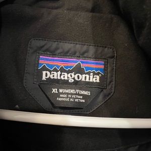 Women’s XL Patagonia Jacket only worn 3 times